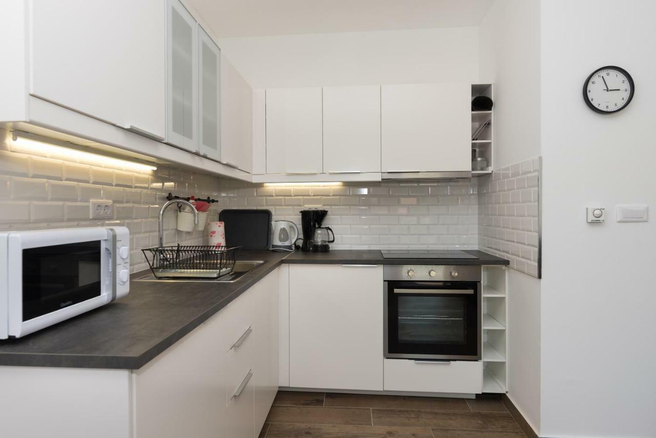 Apartments Ivan Zaton Zaton  ภายนอก รูปภาพ