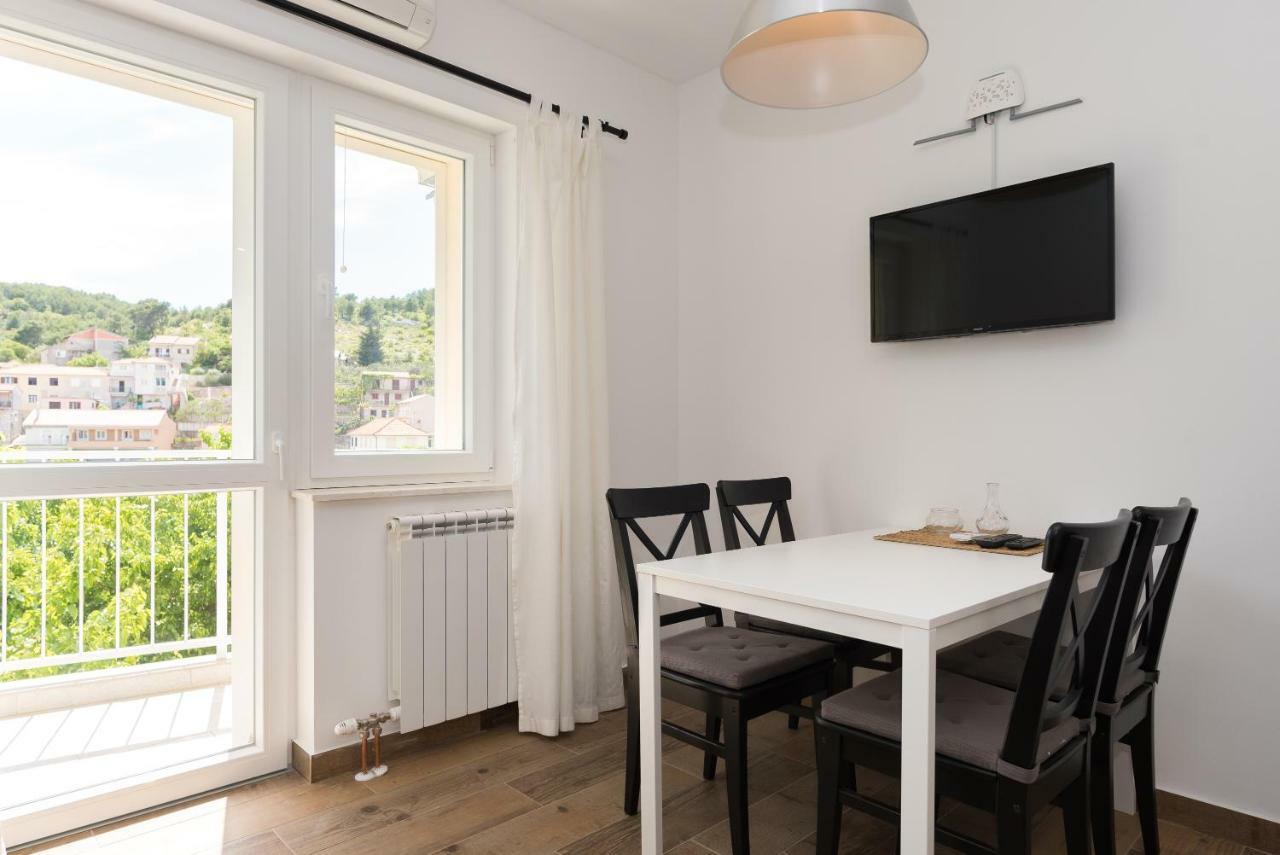 Apartments Ivan Zaton Zaton  ภายนอก รูปภาพ