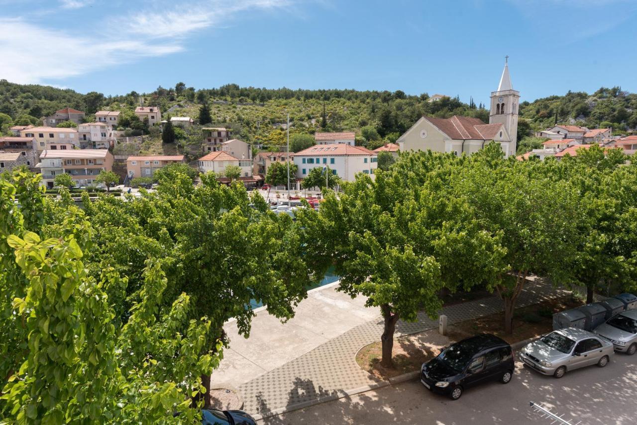Apartments Ivan Zaton Zaton  ภายนอก รูปภาพ