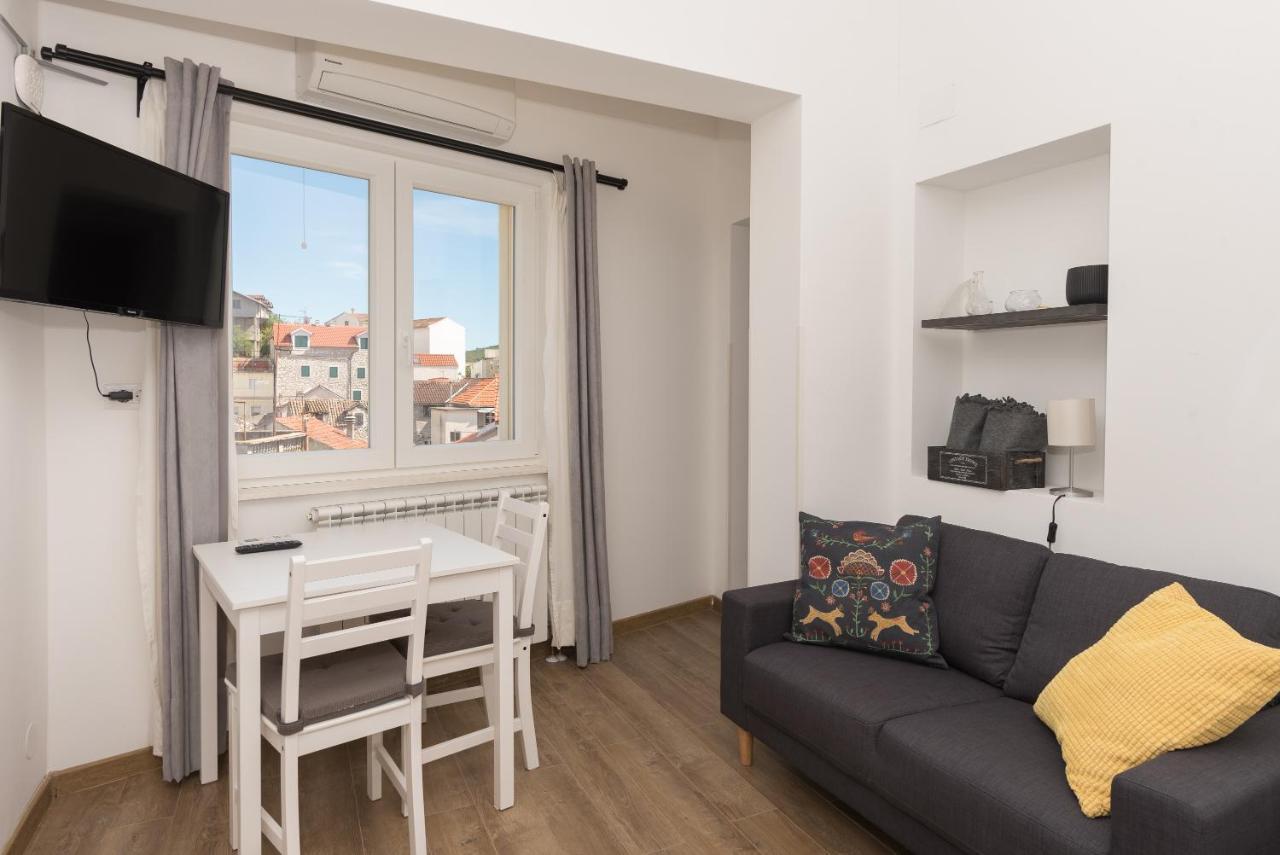 Apartments Ivan Zaton Zaton  ภายนอก รูปภาพ