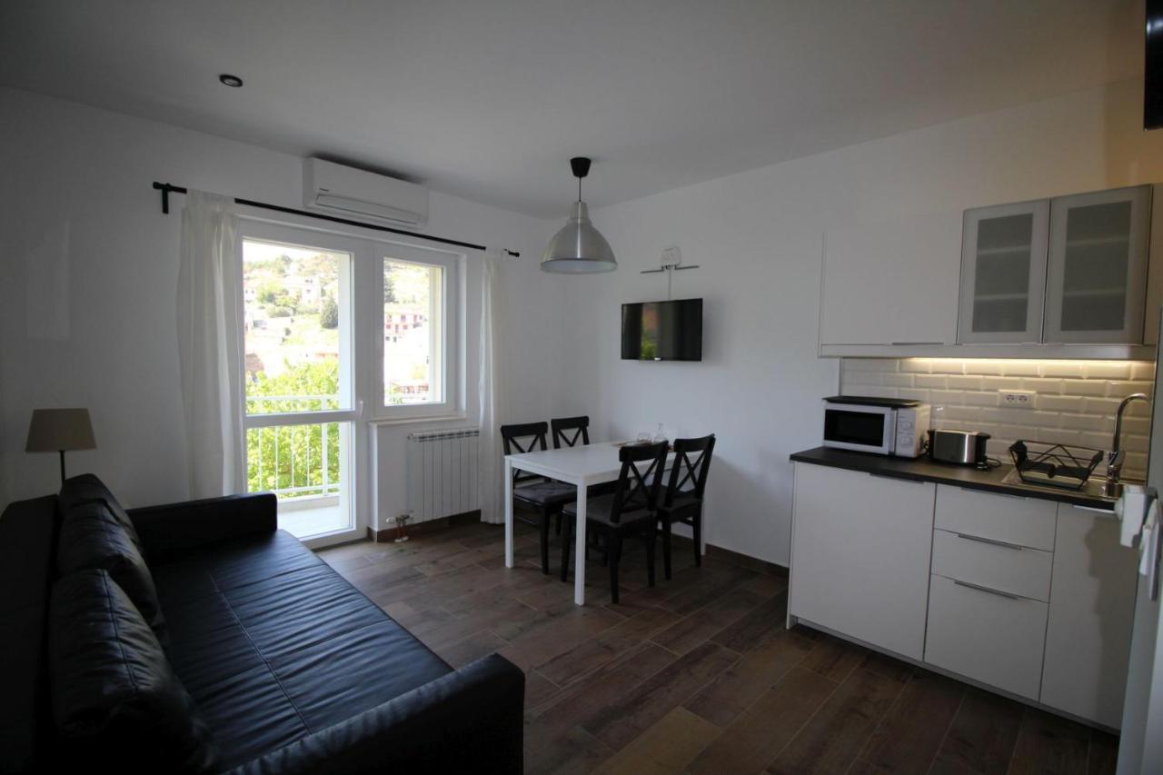 Apartments Ivan Zaton Zaton  ภายนอก รูปภาพ